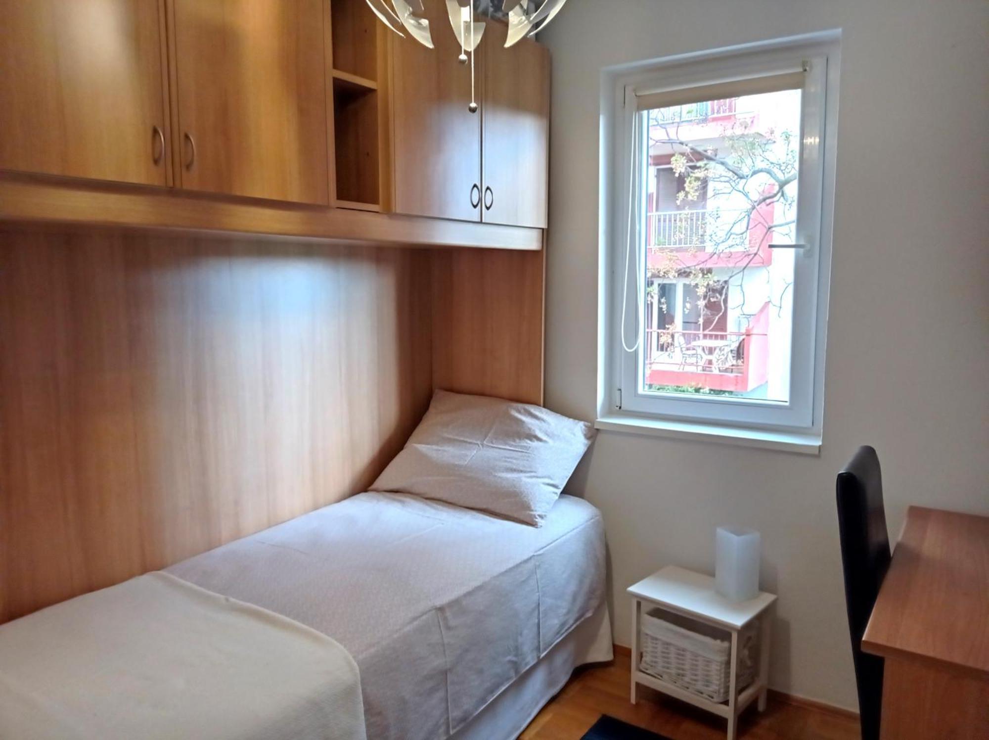 New!!! In Mari Center Apartment *